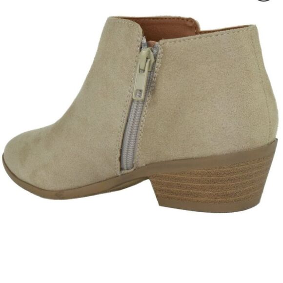 UNR8ED SIDE ZIPPER +ROUND TOE ANKLE BOOTIE - Picture 14 of 15